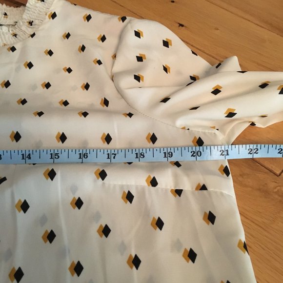 Retro 70s Mock Neck Diamond Print Secretary Blouse - Picture 12 of 16
